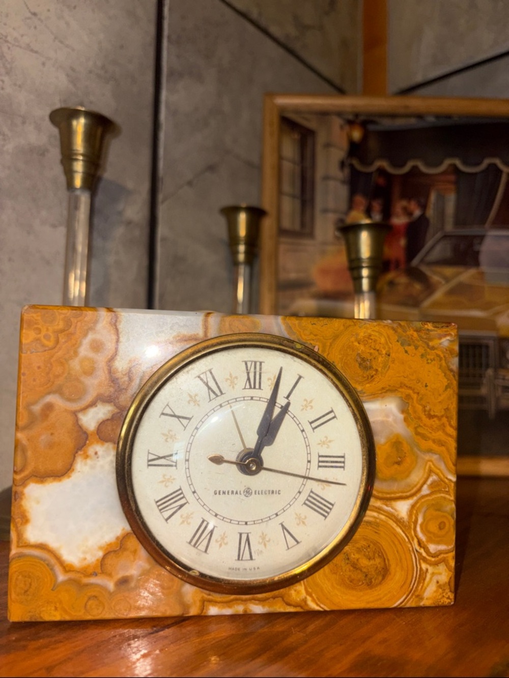 Mid-Century Orange Agate Alarm Clock with Roman Dial 70s Vintage - Picture 3 of 14